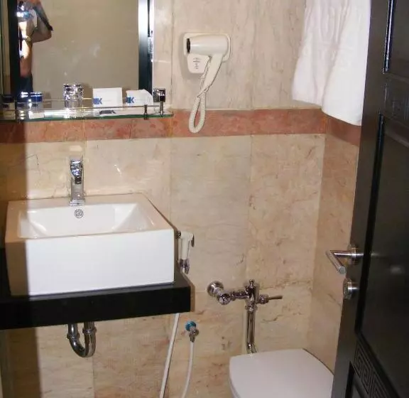 اتاق سوپریور, Gino Feruci Kebon Jati By Kagum Hotels