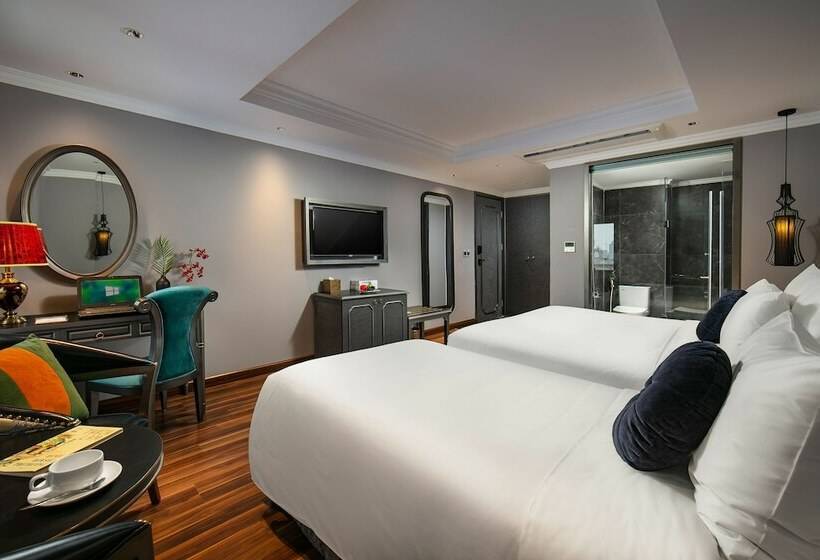 اتاق لوکس سه تخته, Hanoi L Heritage Hotel & Gym   Spa