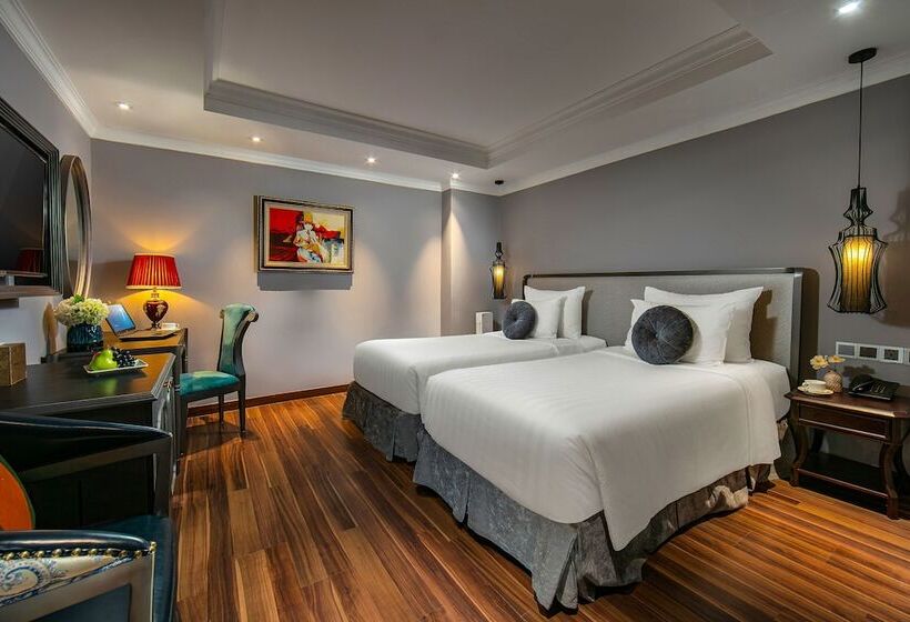 اتاق لوکس سه تخته, Hanoi L Heritage Hotel & Gym   Spa