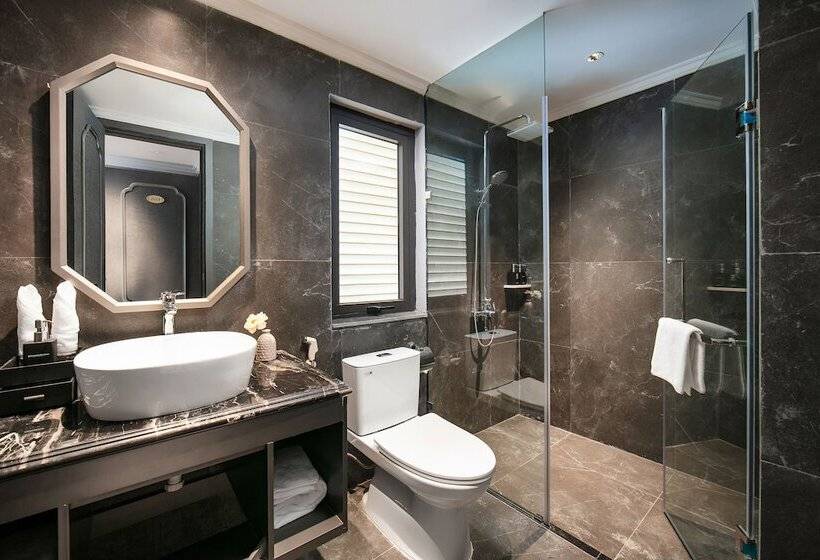 اتاق لوکس سه تخته, Hanoi L Heritage Hotel & Gym   Spa