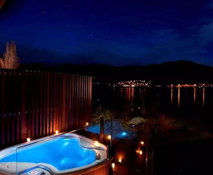 キングサイズベッドのスタンダードルーム, Hilton Queenstown Resort & Spa