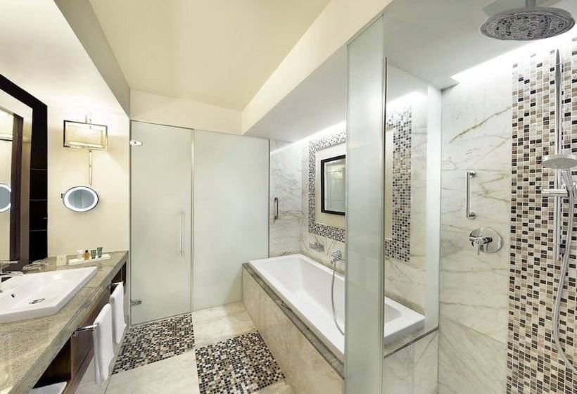 اتاق اجرایی, Hilton Windhoek