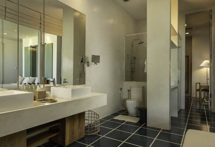 جناح مطلّ علي البحر, Jetwing Blue