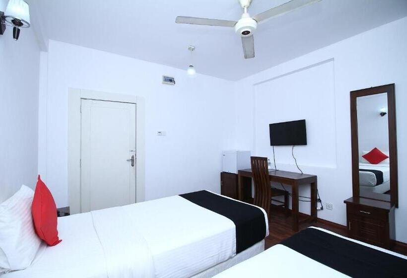 اتاق استاندارد, Royal Castle