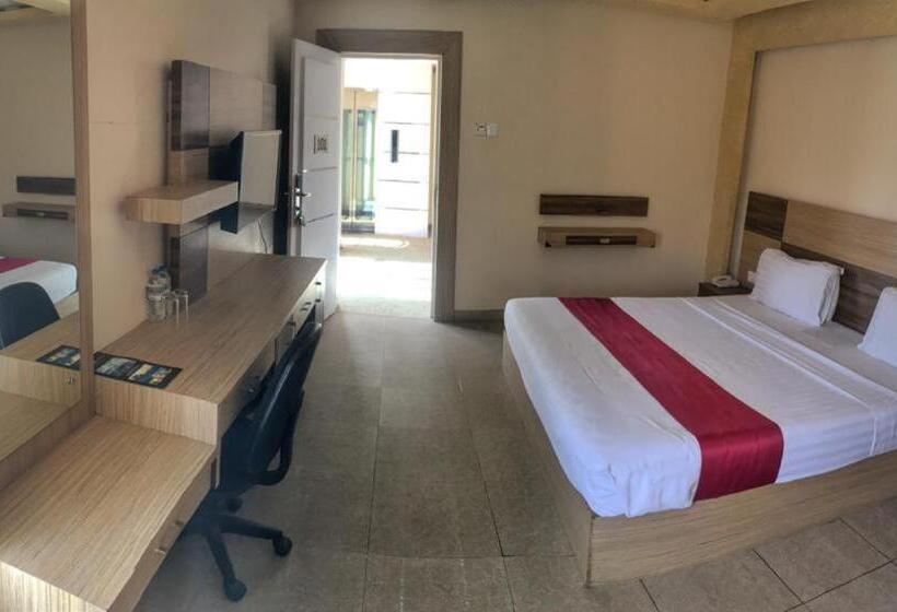 اتاق لوکس, Royal Castle