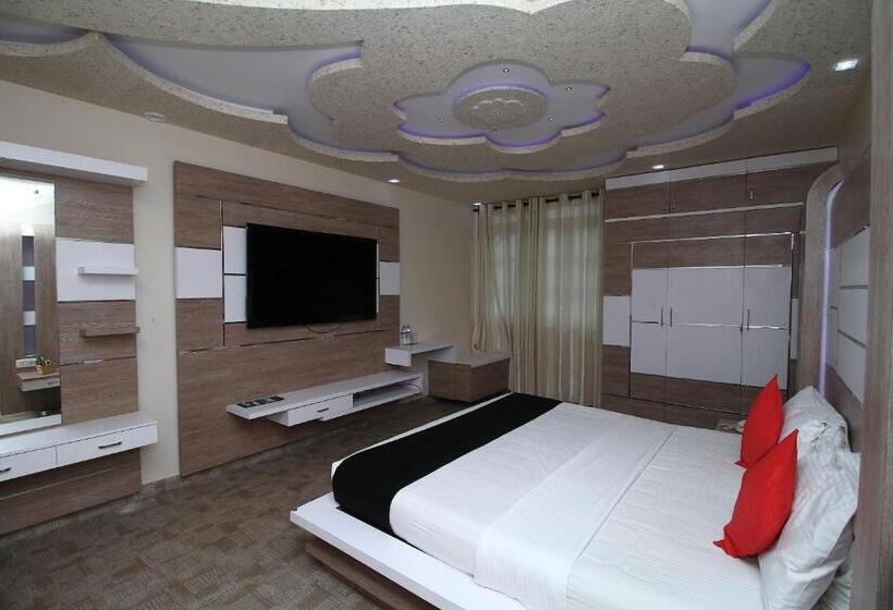 سوییت, Royal Castle