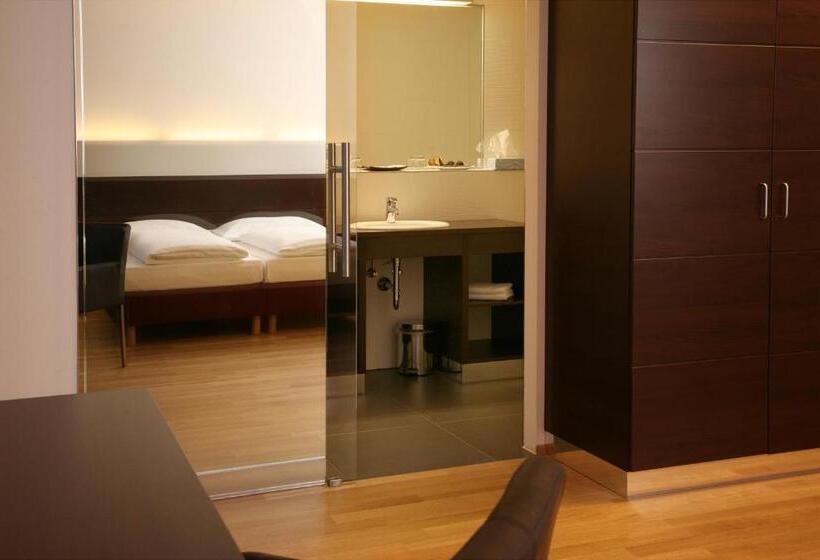 سوییت, Schwarzer Bar