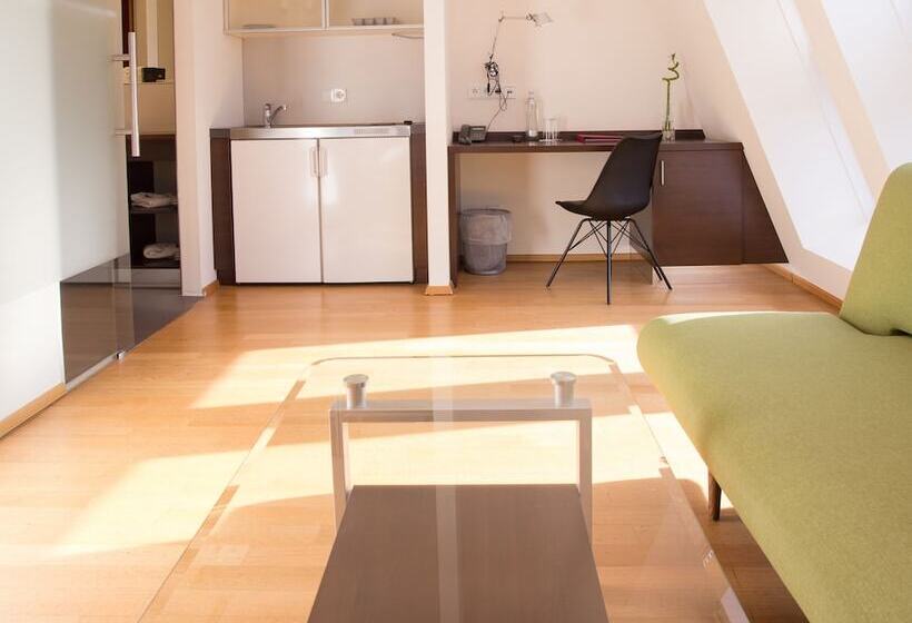 سوییت جونیور, Schwarzer Bar