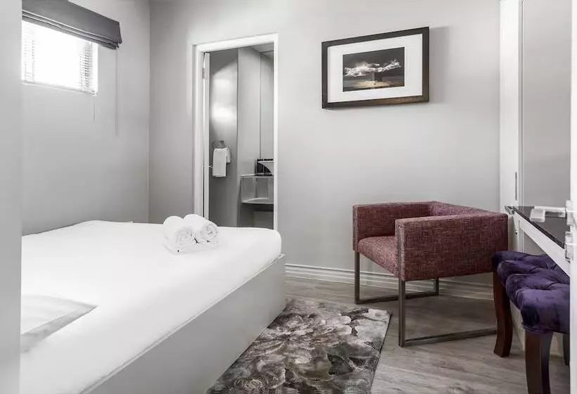 سوییت اجرایی, The Hyde All Suite