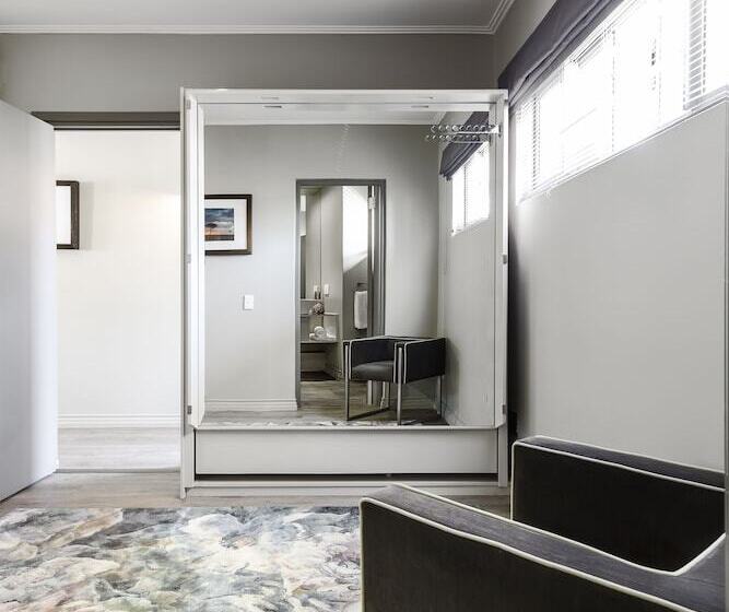 جناح إدارى, The Hyde All Suite