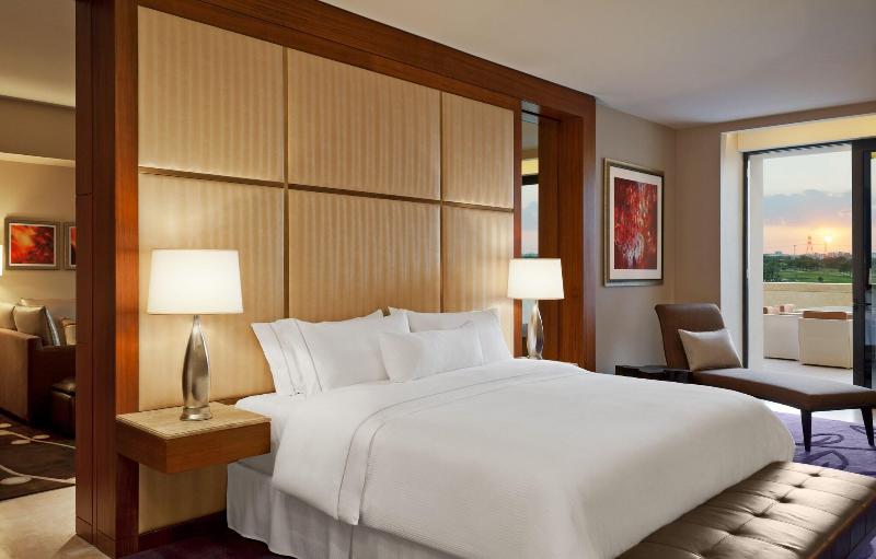 ゴルフ場ビューデラックスルーム, Vogo Abu Dhabi Golf Resort & Spa Formerly The Westin Abu Dhabi Golf Resort & Spa