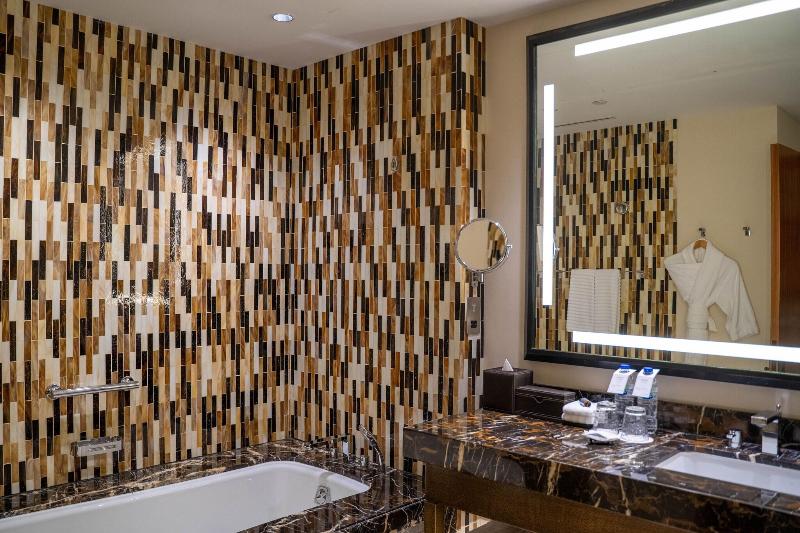 ゴルフ場ビューデラックスルーム, Vogo Abu Dhabi Golf Resort & Spa Formerly The Westin Abu Dhabi Golf Resort & Spa