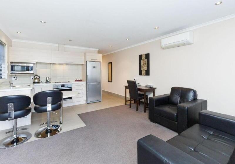 شقة 3 غرف, Kauri Court Motel