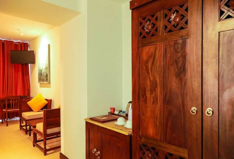 جناح مطلّ علي البحر, Grand Beach