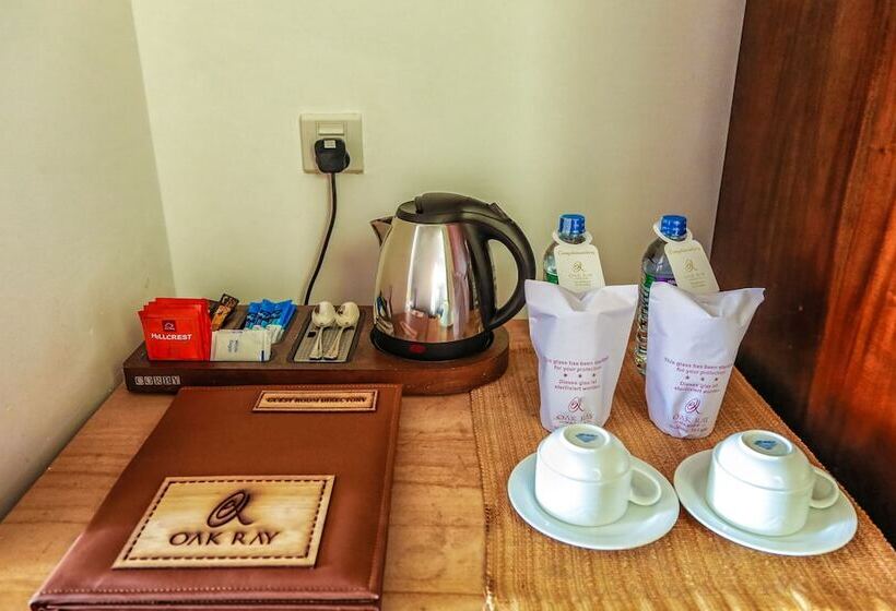 جناح إدارى, Grand Beach