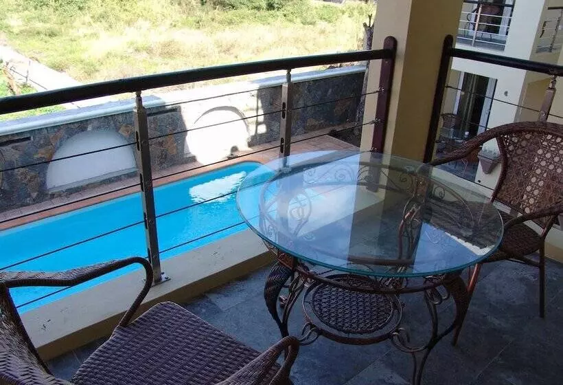 آپارتمان 1 خوابه, Villa Narmada