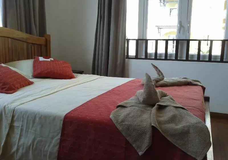 استودیو اجرایی, Villa Narmada