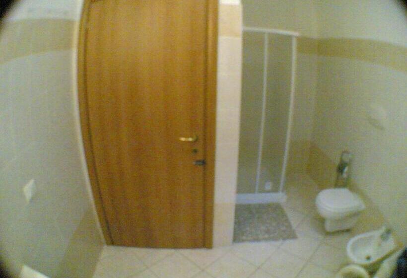 غرفة قياسية حمام مشترك, B&b Medole