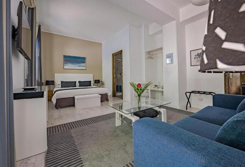 غرفة سوبيريور, Donna Laura