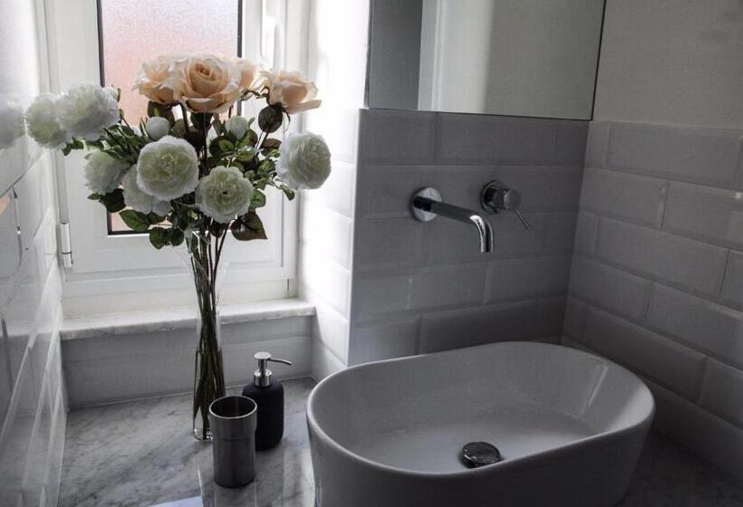 スタンダードルーム, Il Capitano