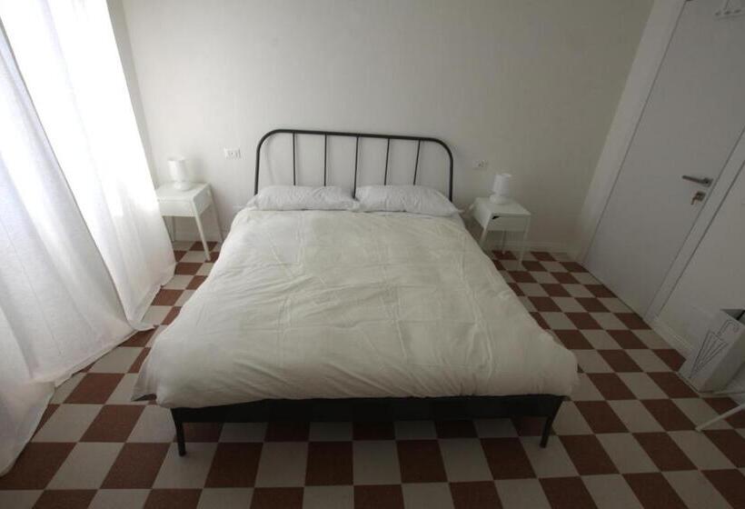 スタンダードルーム, Il Capitano