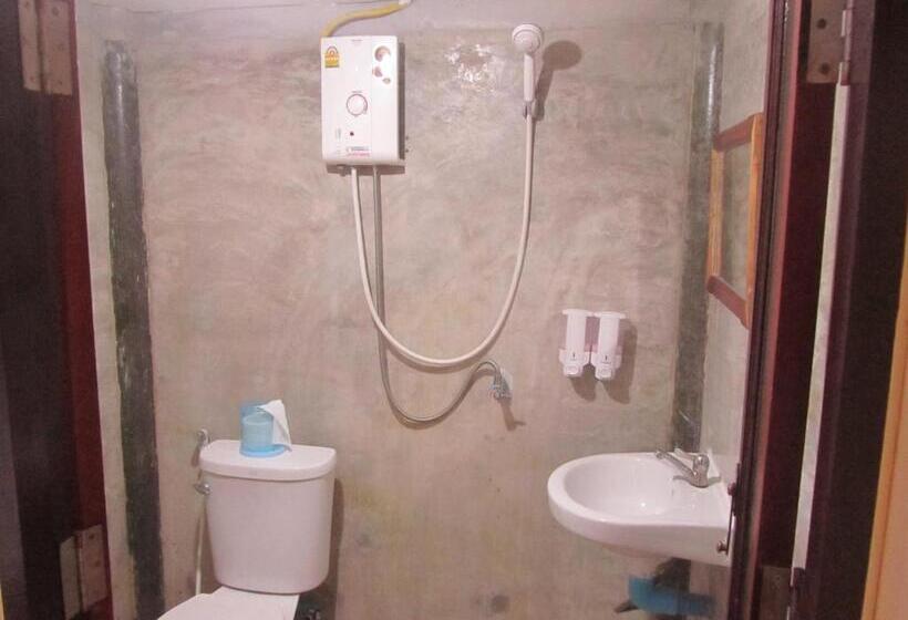 テラス付きスタンダードルーム, Baan Thung Home Stay