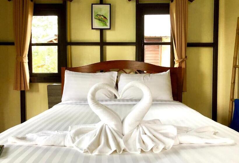 اتاق استاندارد با بالکن, Baan Thung Home Stay