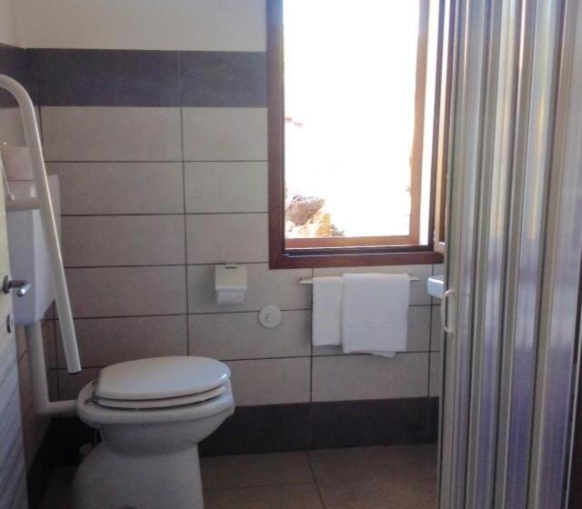 חדר סטנדרט מותאם לאדם עם מוגבלויות, B&b Campu Moru