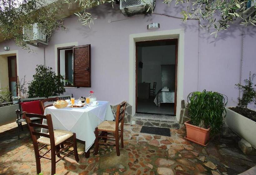اتاق استاندارد, B&b Campu Moru