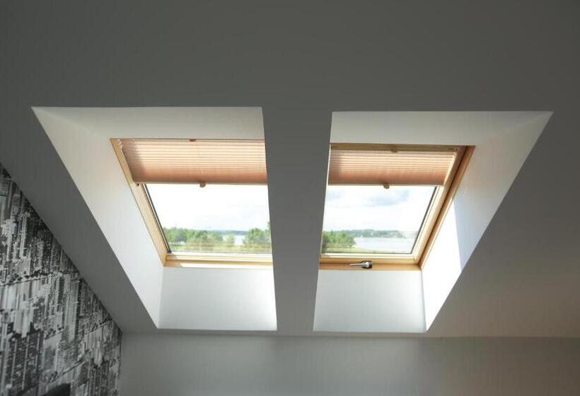 اتاق استاندارد با چشمانداز دریاچه, B&b Hotel Telsiai