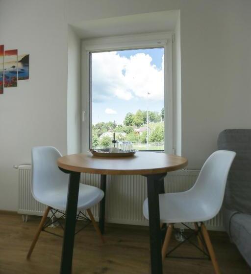 اتاق خانوادگی, B&b Hotel Telsiai