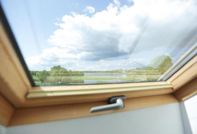 اتاق خانوادگی, B&b Hotel Telsiai