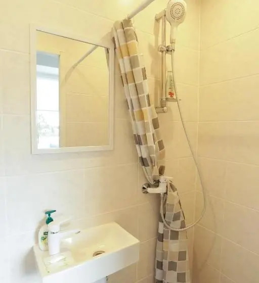 اتاق استاندارد سه نفره, B&b Hotel Telsiai