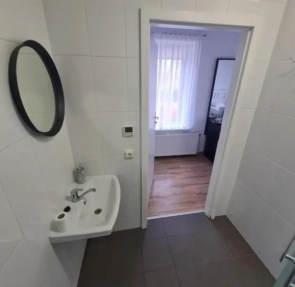 اتاق استاندارد, B&b Hotel Telsiai