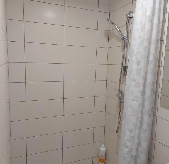 اتاق لوکس خانوادگی, B&b Hotel Telsiai