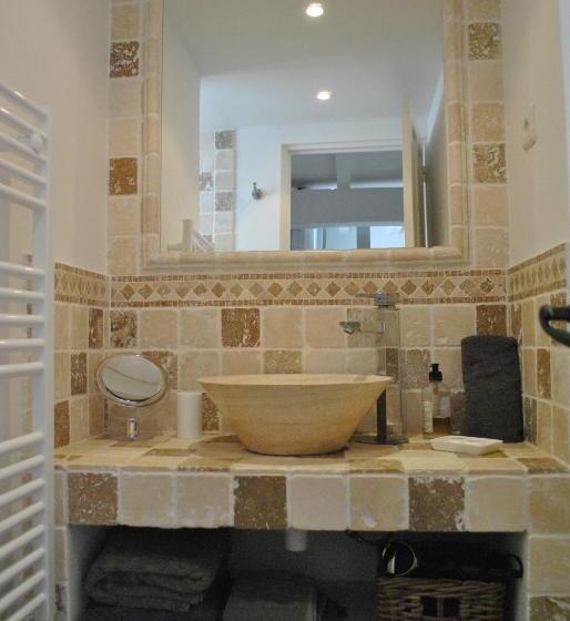 デラックスルーム, Maison L Etrier