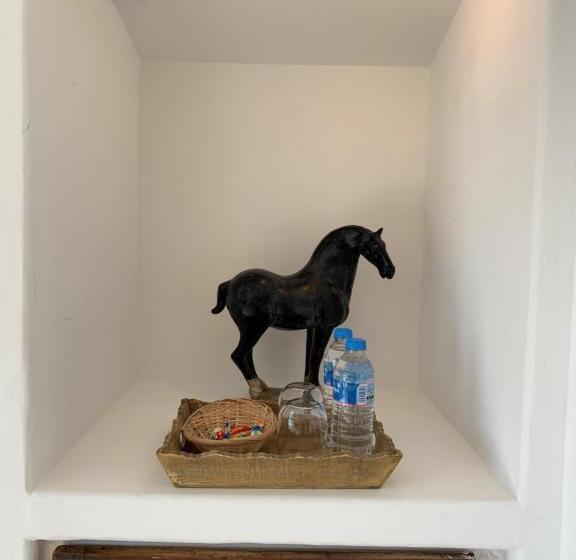 Suite with lake view, Maison L Etrier