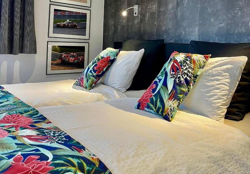 ガーデンビュースタンダードルーム, Un Matin Au Jardin