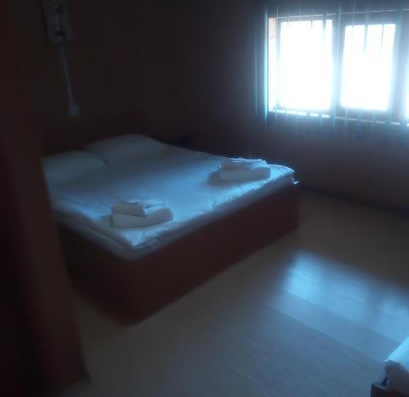 Трехместный Номер Комфорт, Vila Corsarul