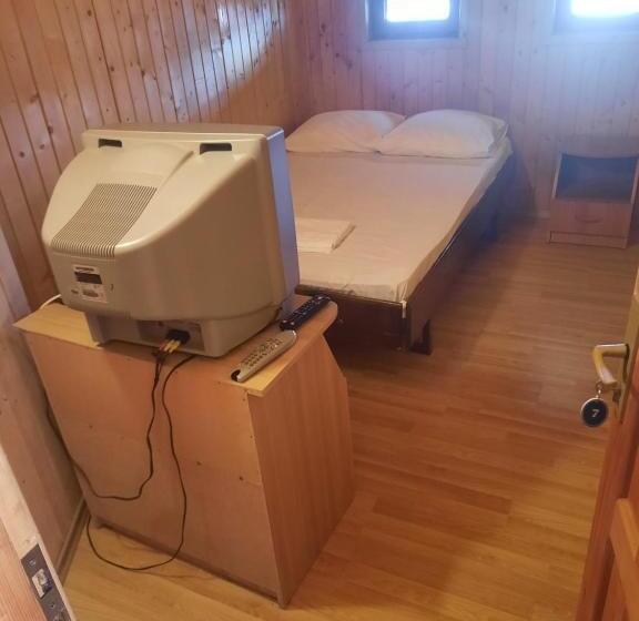 Standard room with outdoor bath, Vila Corsarul