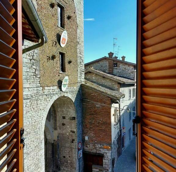 اتاق لوکس, Residenza Via Dante