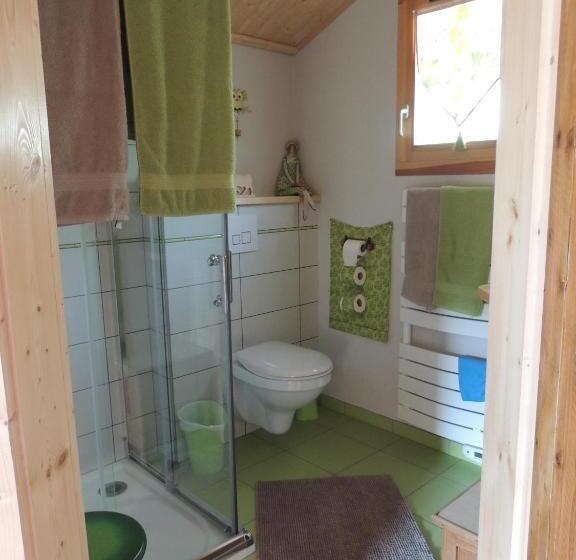 غرفة قياسية, Au Bout Du Chemin