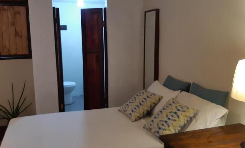 اتاق خانوادگی, Marius B&b & Hostel