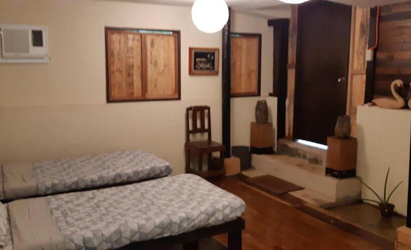 اتاق خانوادگی, Marius B&b & Hostel