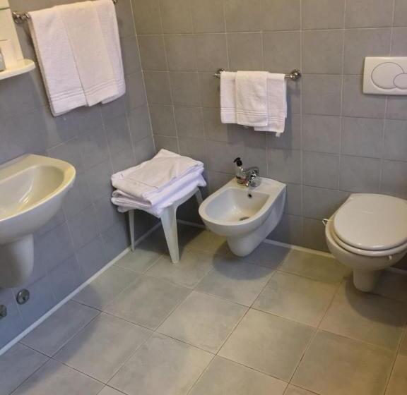 غرفة إقتصادية, Roby Bar Affittacamere