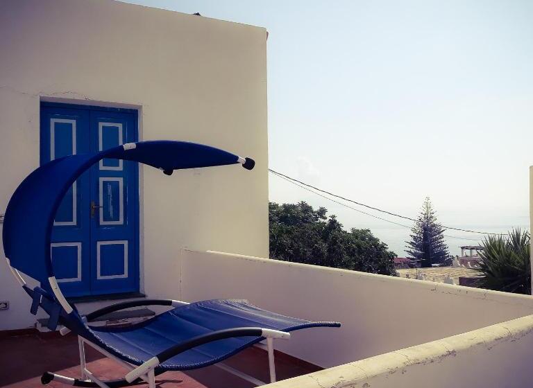 غرفة ديلوكس مطلّة علي البحر مزوَّدة بشُرفة, Salinarte