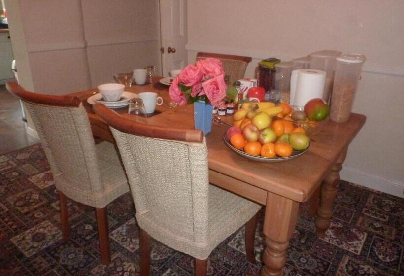 Номер Стандарт Индивидуальный, Endearing Edwardian House In Quaint Deal, Kent