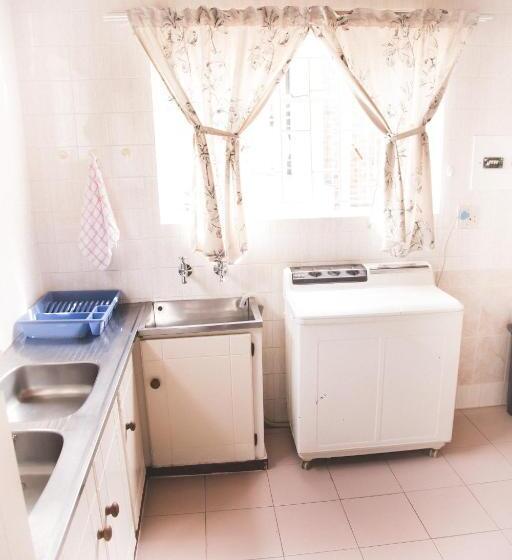 Family Suite, 29 Polvy Street