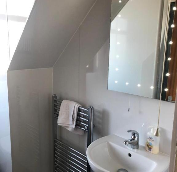 패밀리 룸, Elgin Guest House