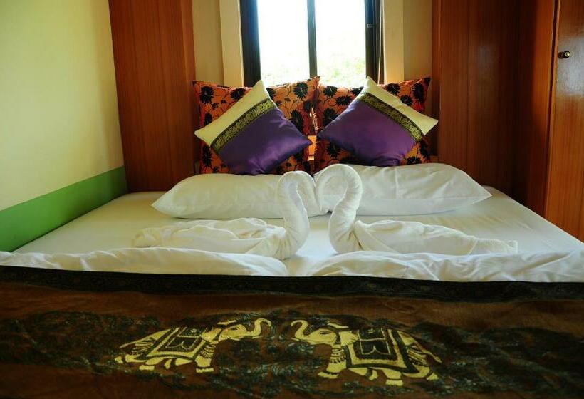 디럭스 룸, Phumimalee Nature View Resort